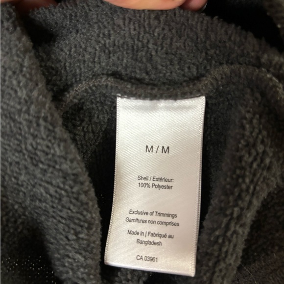 Wind River great zip-up crew neck size medium - Picture 5 of 5